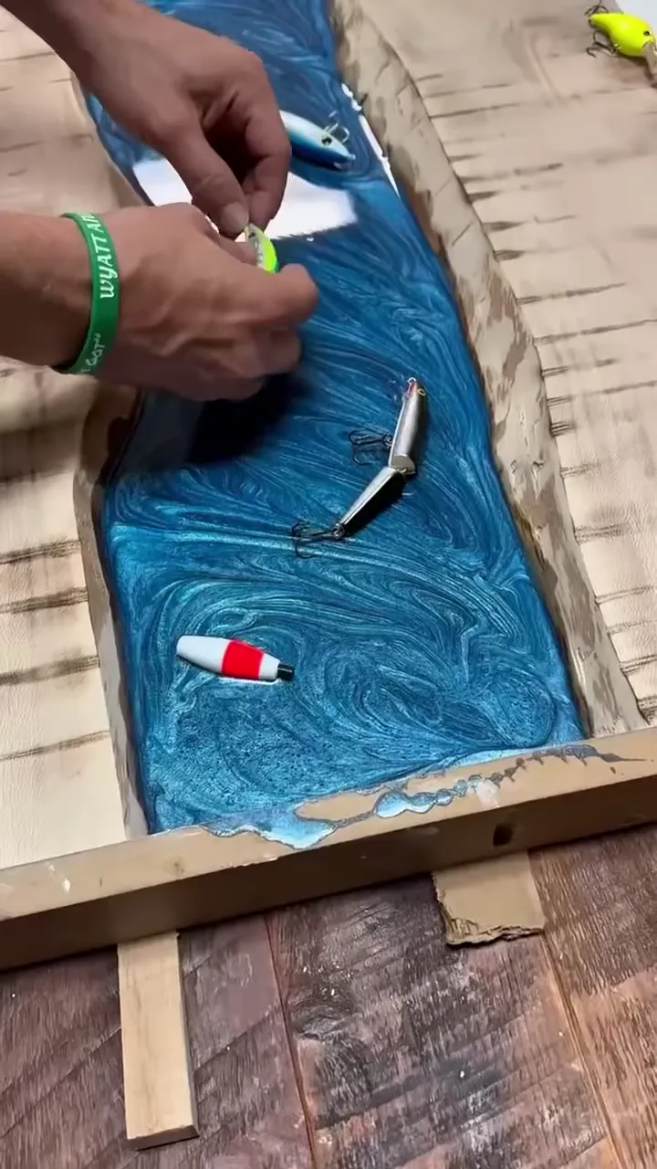 Custom furniture build reel